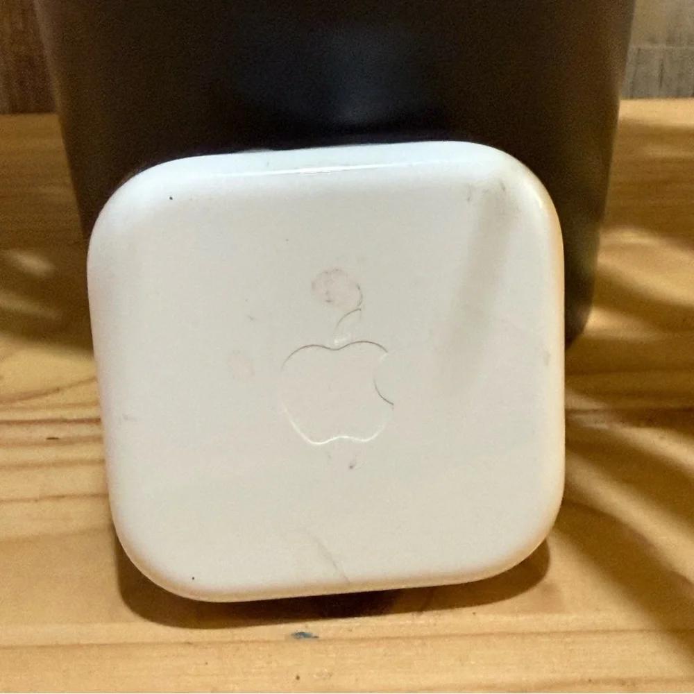 Apple premium earbuds